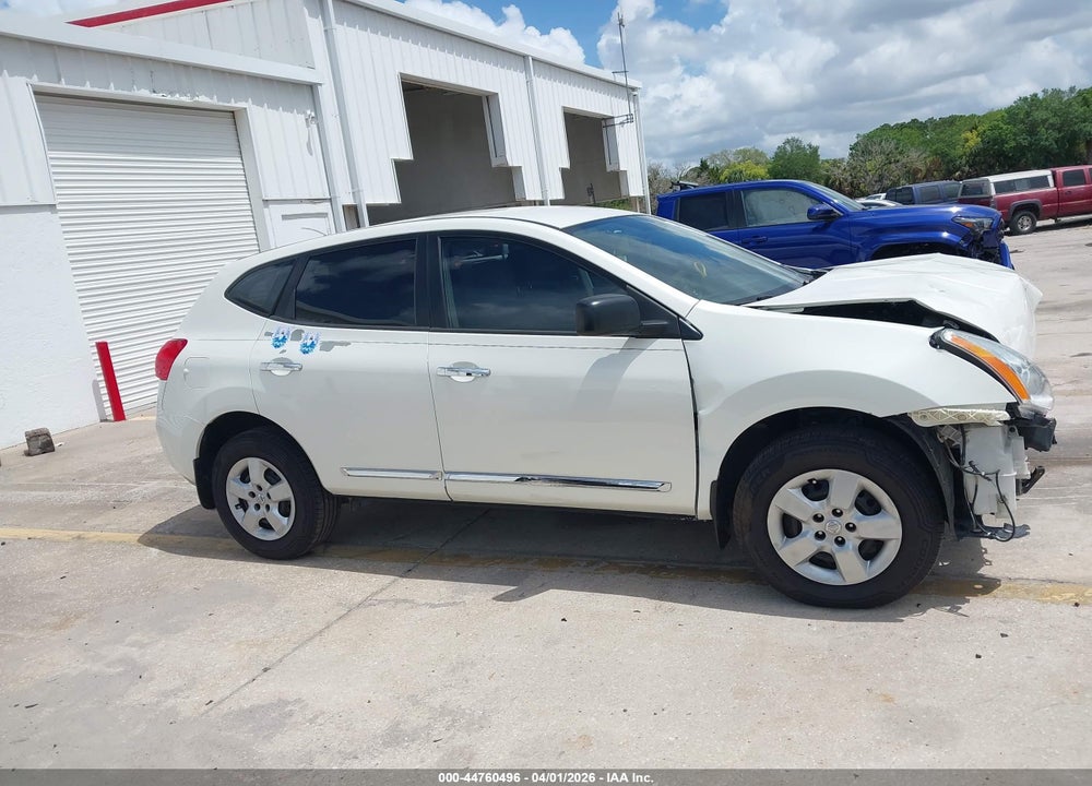 2015 NISSAN ROGUE SELECT S VIN: JN8AS5MTXFW650738