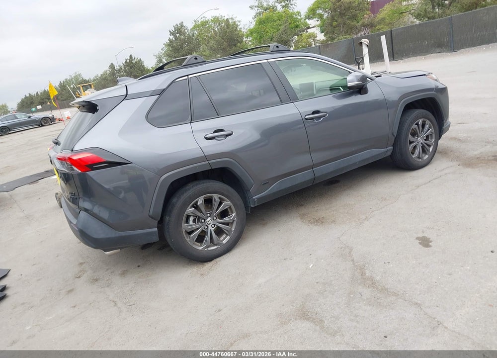 2024 TOYOTA RAV4 HYBRID XLE PREMIUM VIN: JTMB6RFV3RD118869