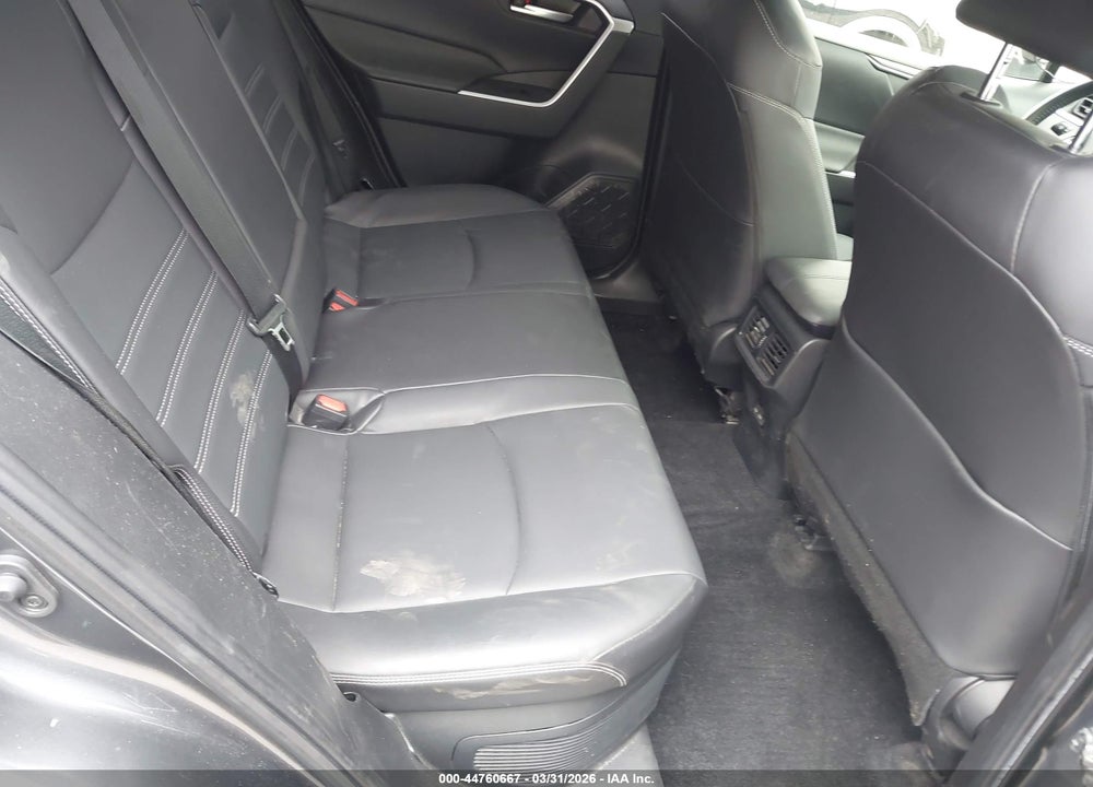 2024 TOYOTA RAV4 HYBRID XLE PREMIUM VIN: JTMB6RFV3RD118869