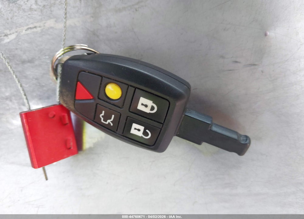 2007 VOLVO C70 T5 VIN: YV1MC68237J017164
