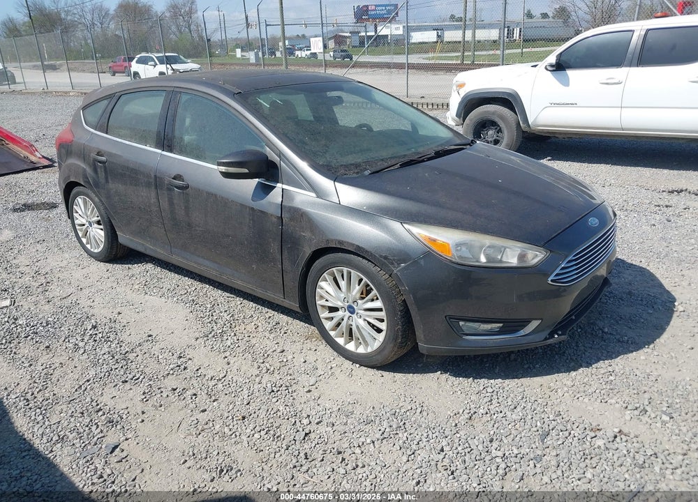 2016 FORD FOCUS TITANIUM VIN: 1FADP3N2XGL311541