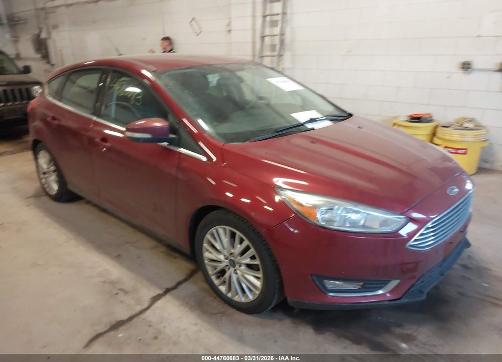 2015 FORD FOCUS TITANIUM VIN: 1FADP3N23FL341365