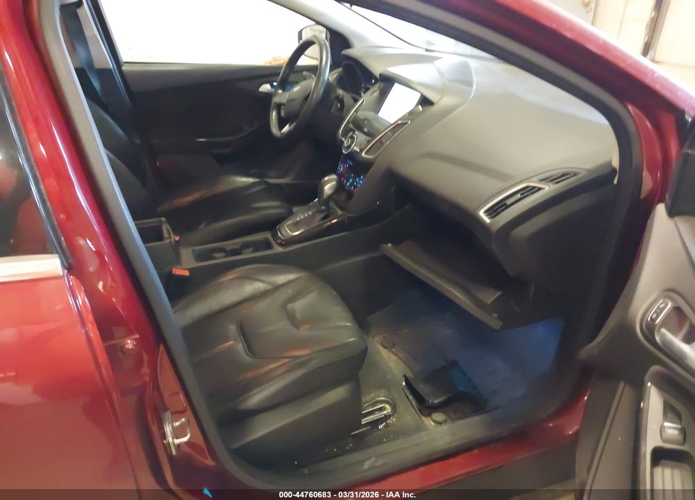 2015 FORD FOCUS TITANIUM VIN: 1FADP3N23FL341365