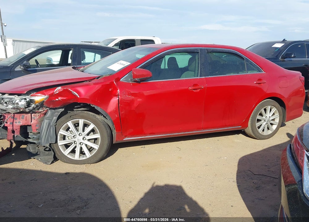 2014 TOYOTA CAMRY XLE VIN: 4T1BF1FK9EU728692