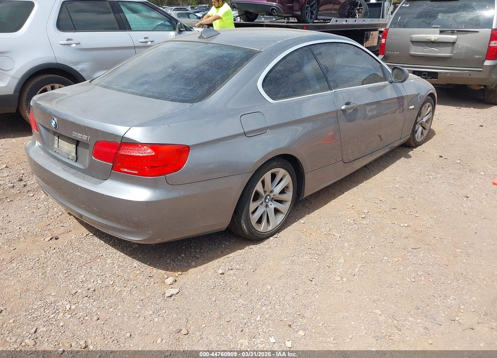 2011 BMW 328I VIN: WBAKE5C53BE429750