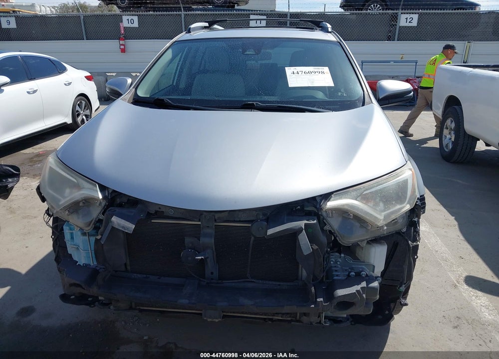 2018 TOYOTA RAV4 XLE VIN: JTMWFREV4JJ169676