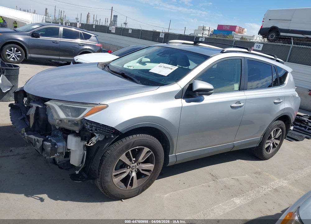 2018 TOYOTA RAV4 XLE VIN: JTMWFREV4JJ169676