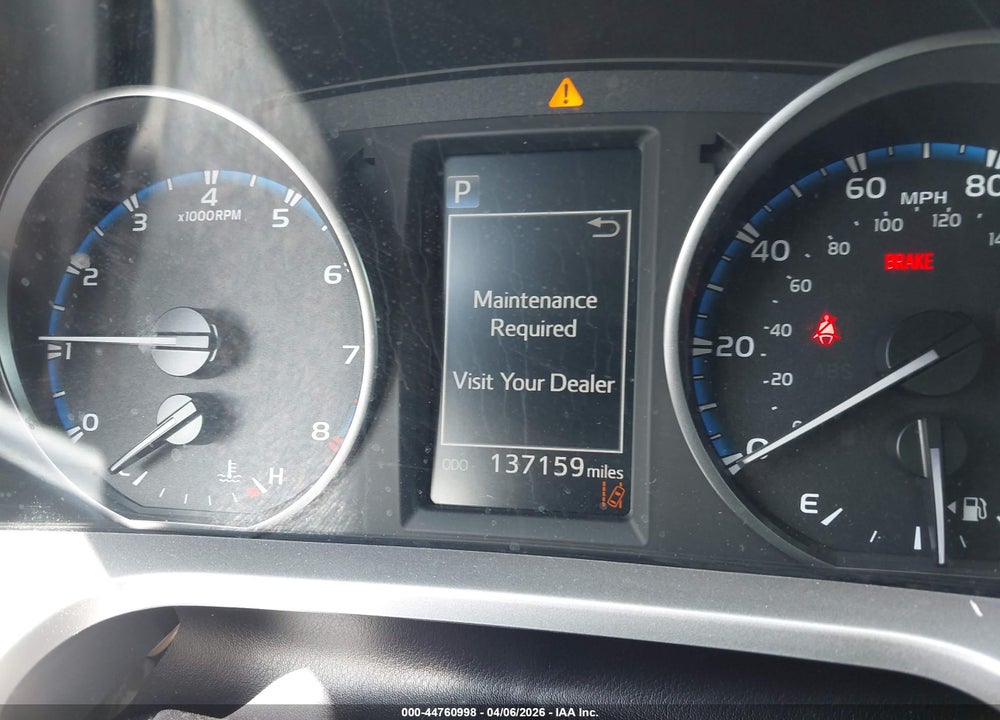 2018 TOYOTA RAV4 XLE VIN: JTMWFREV4JJ169676
