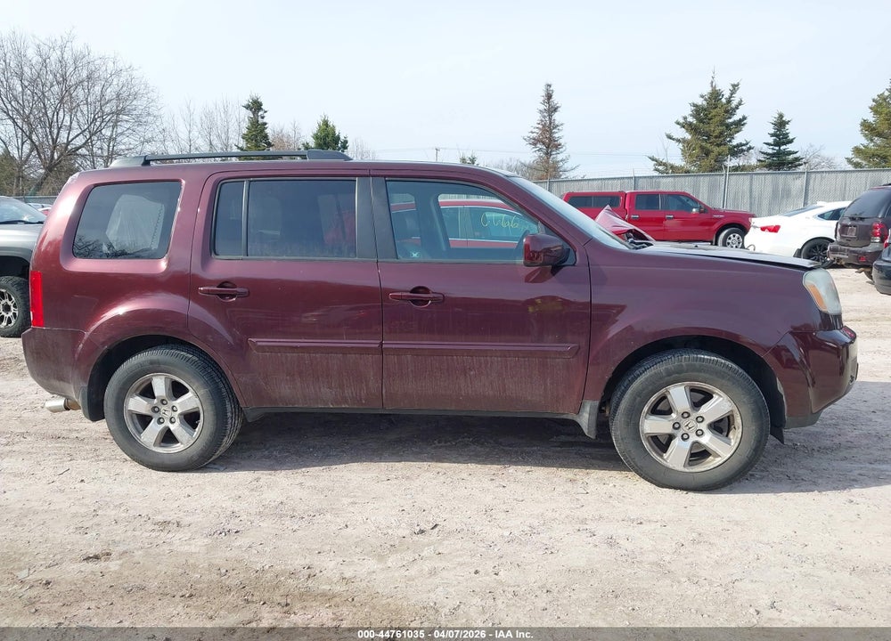 2010 HONDA PILOT EX VIN: 5FNYF4H47AB037629