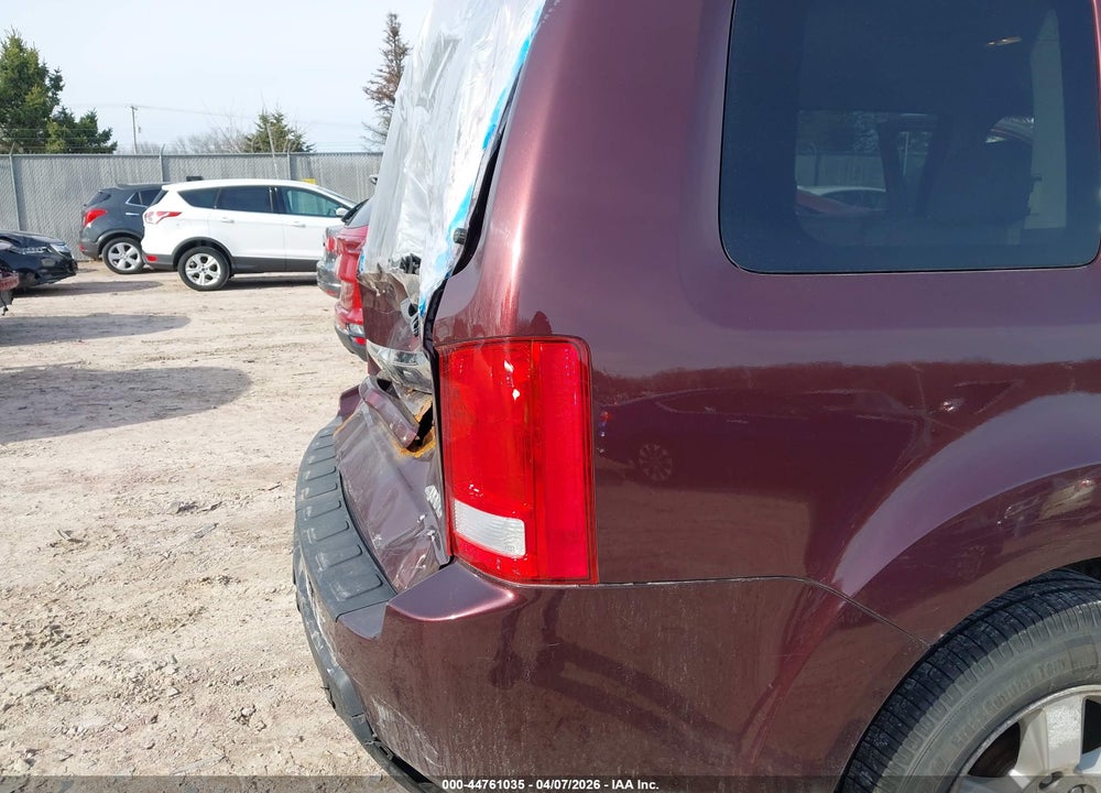 2010 HONDA PILOT EX VIN: 5FNYF4H47AB037629