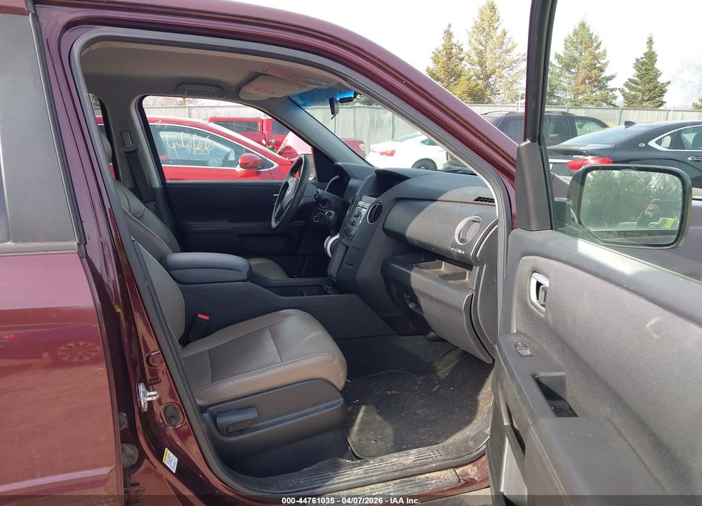 2010 HONDA PILOT EX VIN: 5FNYF4H47AB037629