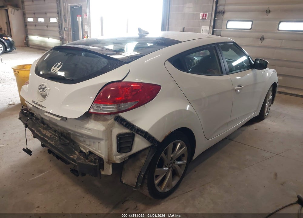 2017 HYUNDAI VELOSTER VIN: KMHTC6AD6HU307116