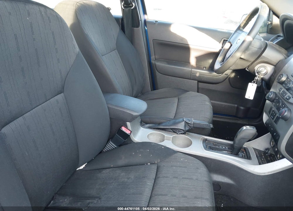 2010 FORD FOCUS SE VIN: 1FAHP3FN9AW209289