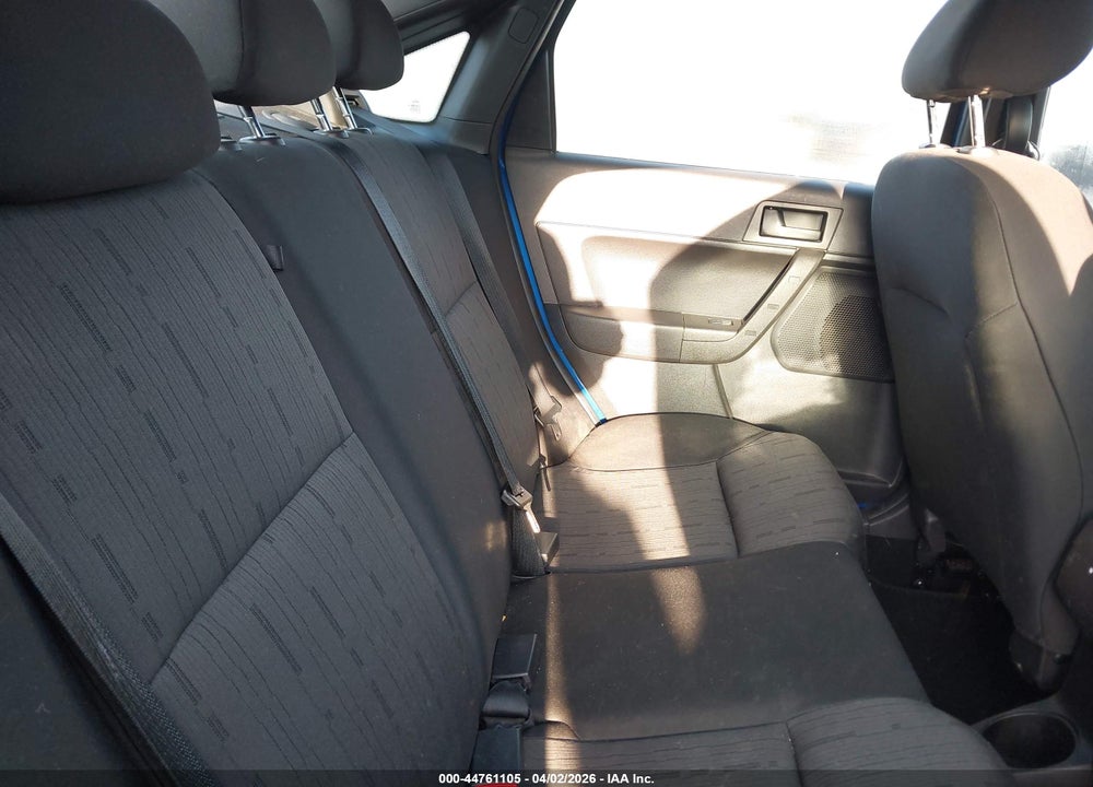 2010 FORD FOCUS SE VIN: 1FAHP3FN9AW209289