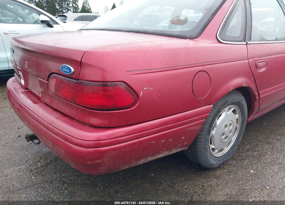 1995 FORD TAURUS GL/SE VIN: 1FALP52U5SG203357