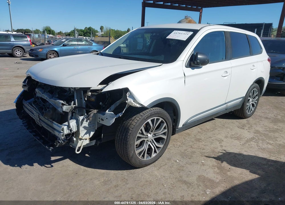 2017 MITSUBISHI OUTLANDER ES VIN: JA4AZ2A32HZ027863