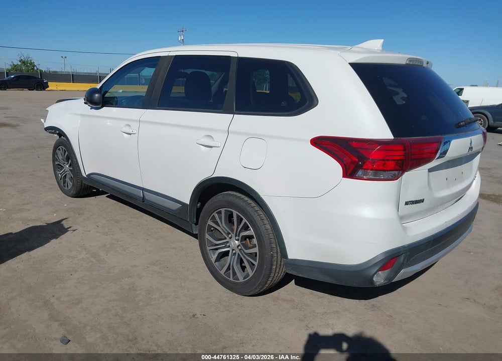2017 MITSUBISHI OUTLANDER ES VIN: JA4AZ2A32HZ027863
