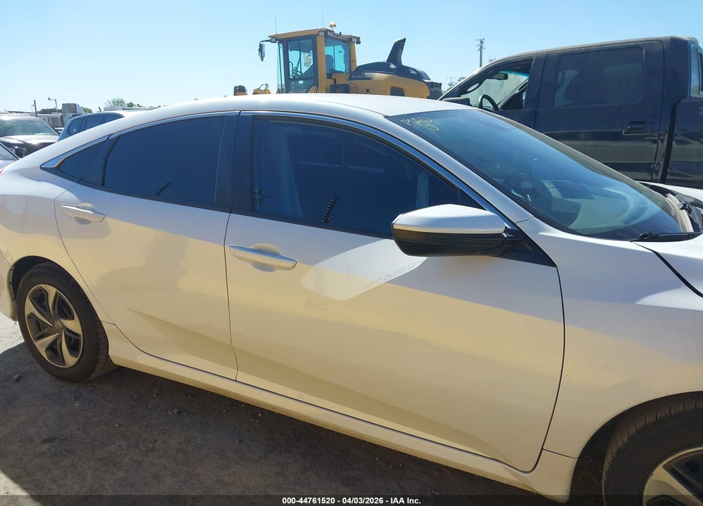 2019 HONDA CIVIC LX VIN: 19XFC2F60KE213663