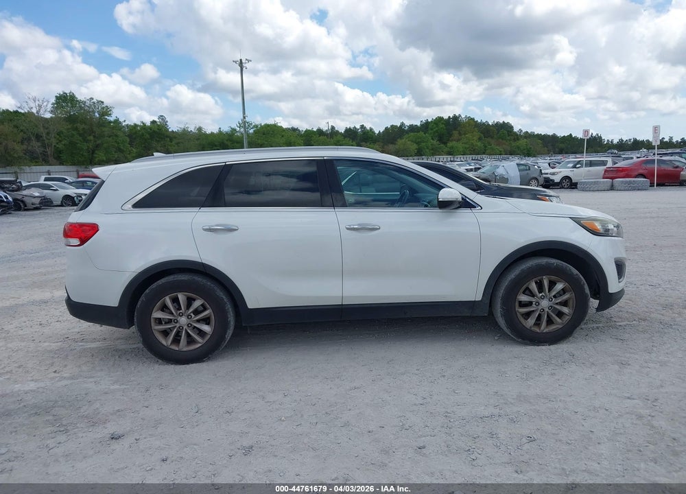 2017 KIA SORENTO 2.4L LX VIN: 5XYPG4A34HG261289