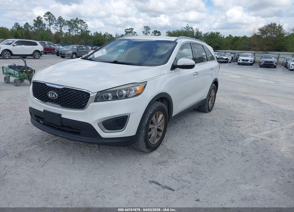 2017 KIA SORENTO 2.4L LX VIN: 5XYPG4A34HG261289