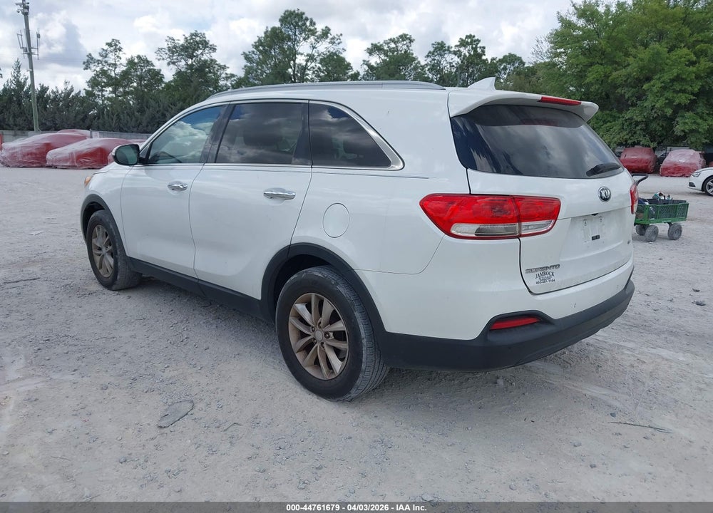 2017 KIA SORENTO 2.4L LX VIN: 5XYPG4A34HG261289