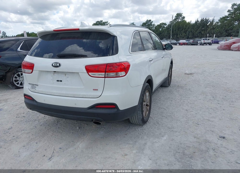 2017 KIA SORENTO 2.4L LX VIN: 5XYPG4A34HG261289