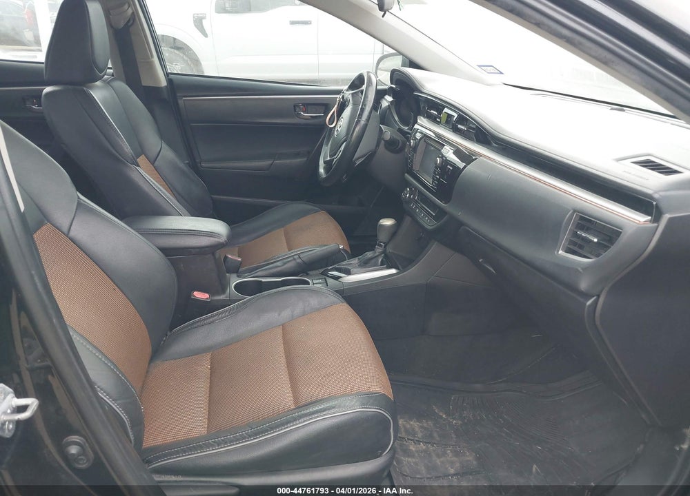 2015 TOYOTA COROLLA S PLUS VIN: 5YFBURHE3FP293697