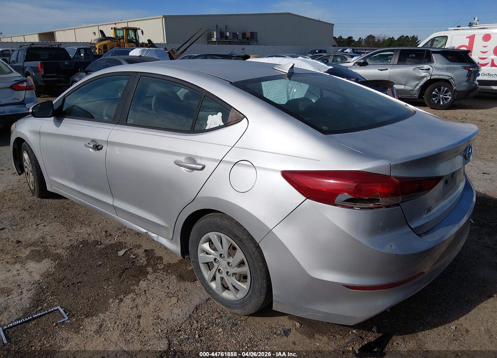 2017 HYUNDAI ELANTRA SE VIN: 5NPD74LF0HH195732