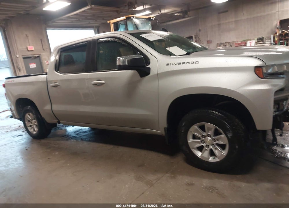 2019 CHEVROLET SILVERADO 1500 LT VIN: 1GCUYDED0KZ111983