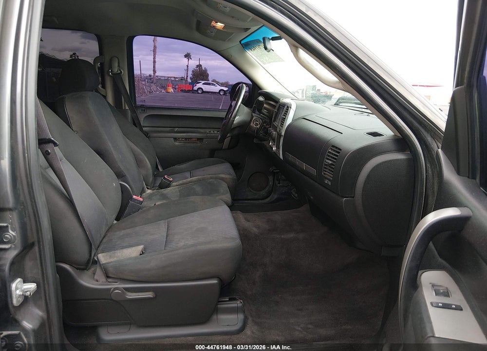 2010 CHEVROLET SILVERADO 1500 LT VIN: 3GCRKSE38AG184486