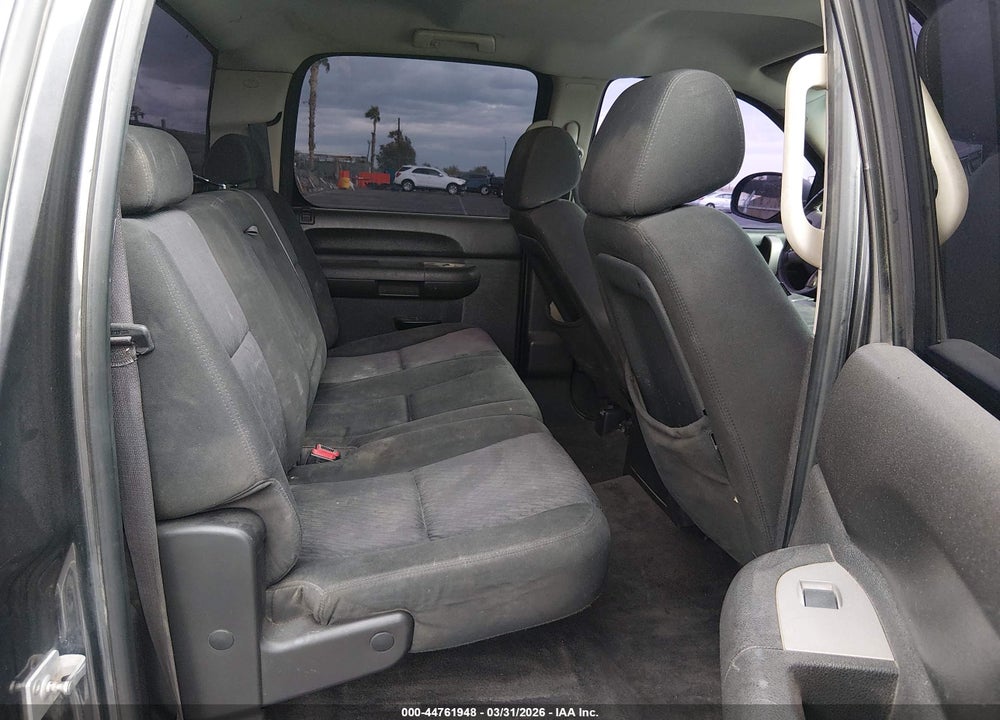 2010 CHEVROLET SILVERADO 1500 LT VIN: 3GCRKSE38AG184486