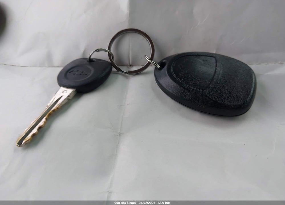 2008 CHEVROLET HHR LT VIN: 3GNDA53P48S566632