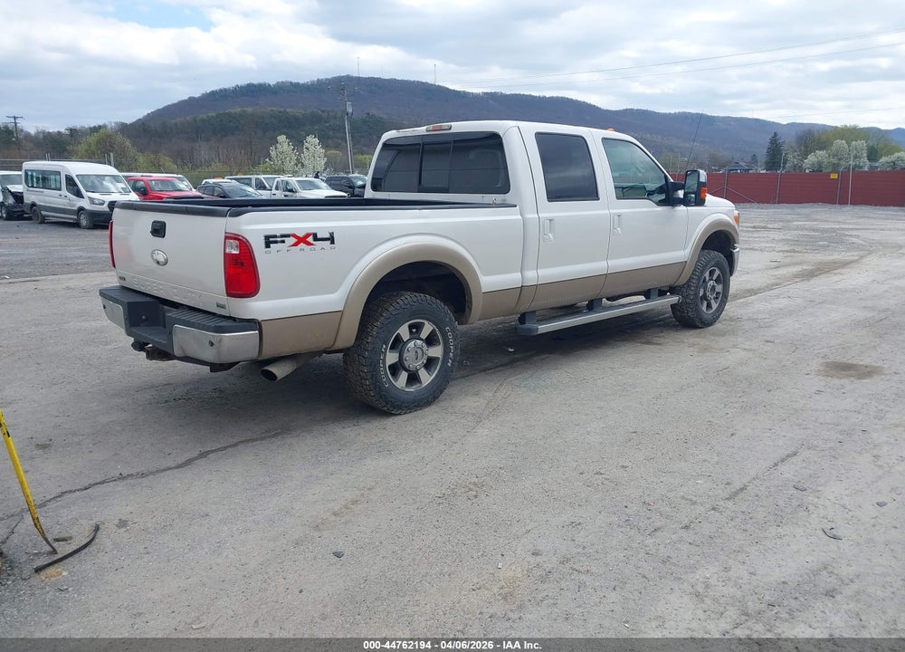 2011 FORD F-250 LARIAT VIN: 1FT7W2B6XBEC23355