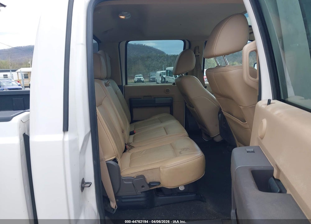 2011 FORD F-250 LARIAT VIN: 1FT7W2B6XBEC23355