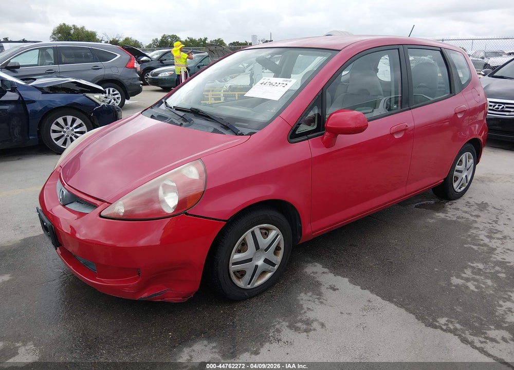 2007 HONDA FIT VIN: JHMGD38427S007573