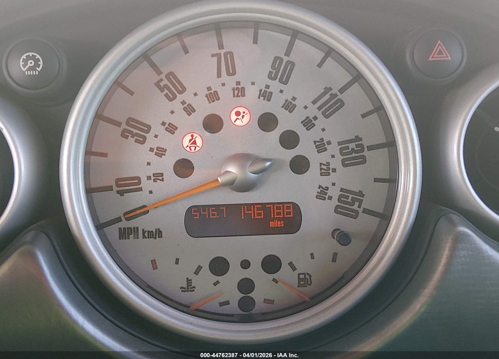 2004 MINI COOPER S VIN: WMWRE33454TD89957