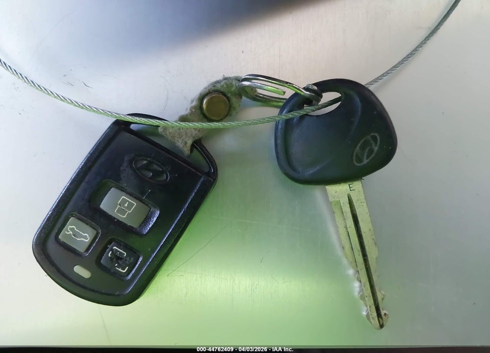 2004 HYUNDAI SONATA GLS/LX VIN: KMHWF35H64A974702