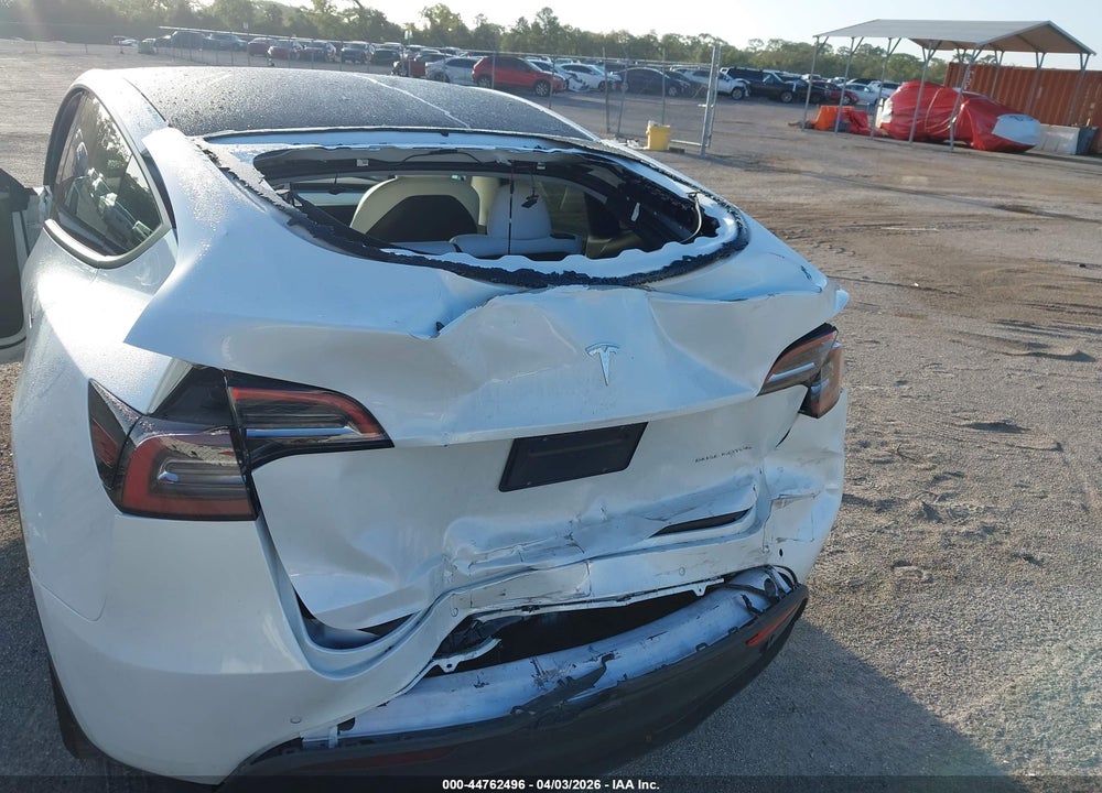 2022 TESLA MODEL Y LONG RANGE DUAL MOTOR ALL-WHEEL DRIVE VIN: 7SAYGDEEXNF519840