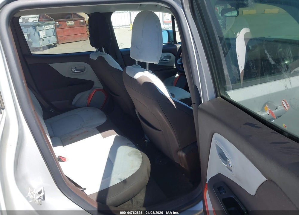2015 JEEP RENEGADE LATITUDE VIN: ZACCJABT0FPB69190
