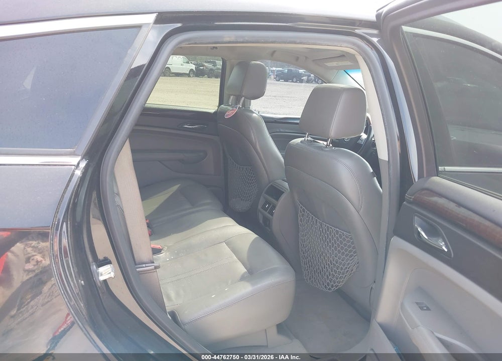 2011 CADILLAC SRX LUXURY COLLECTION VIN: 3GYFNDEY9BS638870