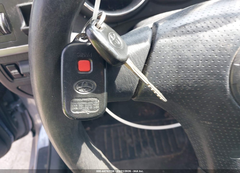 2006 TOYOTA MATRIX VIN: 2T1KR32EX6C560972