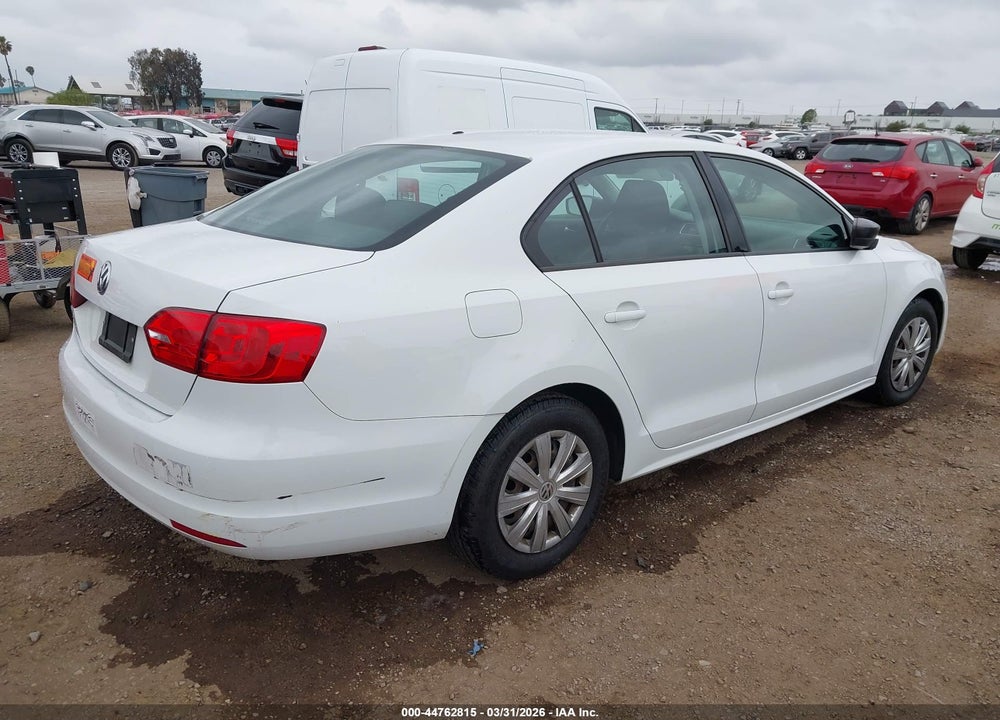 2014 VOLKSWAGEN JETTA 2.0L S VIN: 3VW2K7AJ0EM414187