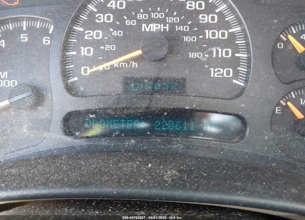 2004 CHEVROLET TAHOE LT VIN: 1GNEC13ZX4R281424