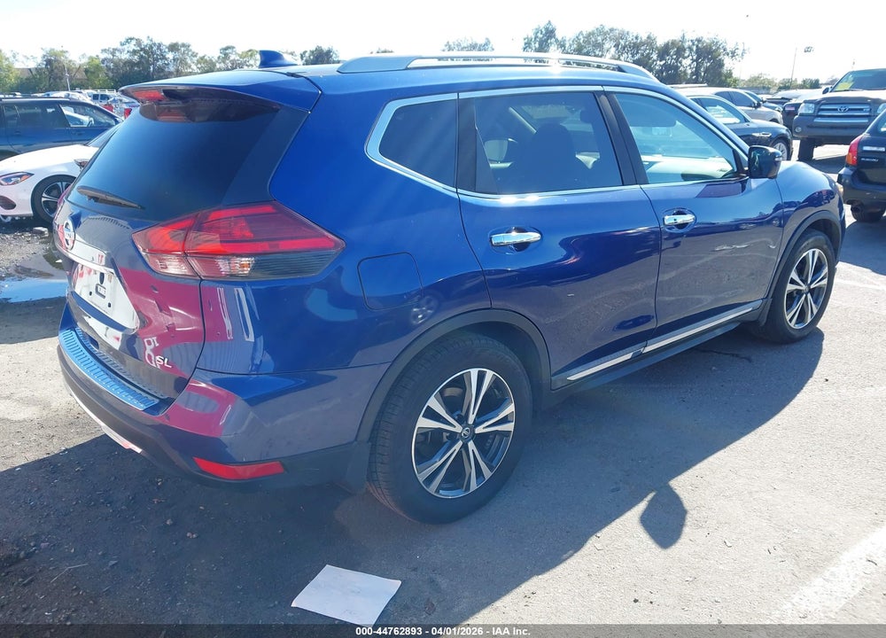 2017 NISSAN ROGUE SL VIN: 5N1AT2MT6HC810296