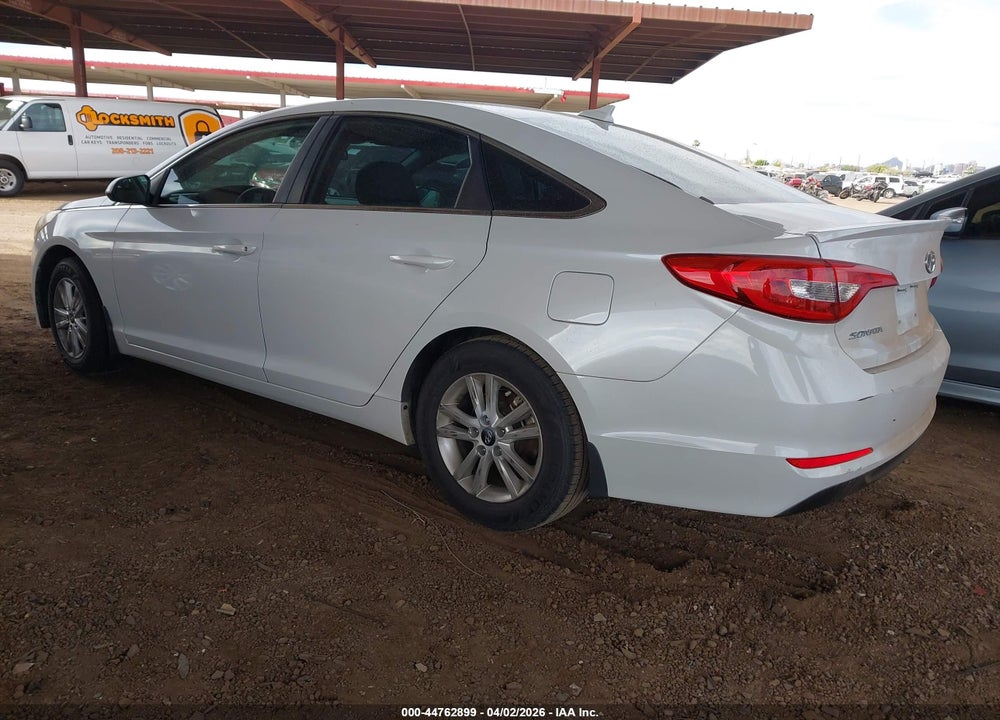 2015 HYUNDAI SONATA SE VIN: 5NPE24AF0FH248769