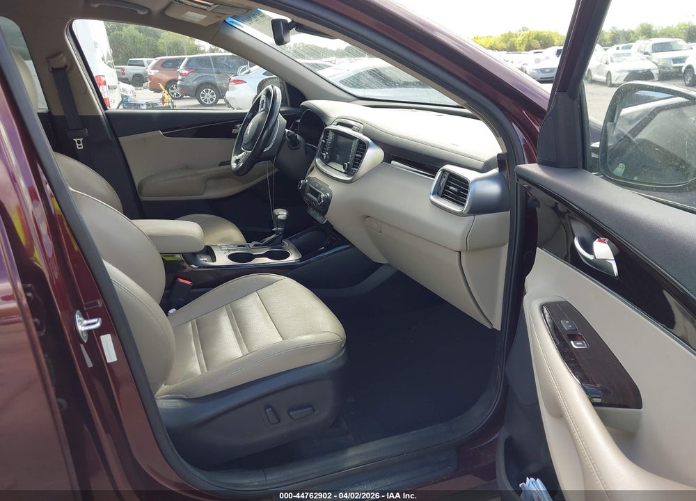 2019 KIA SORENTO 3.3L EX VIN: 5XYPH4A55KG521396
