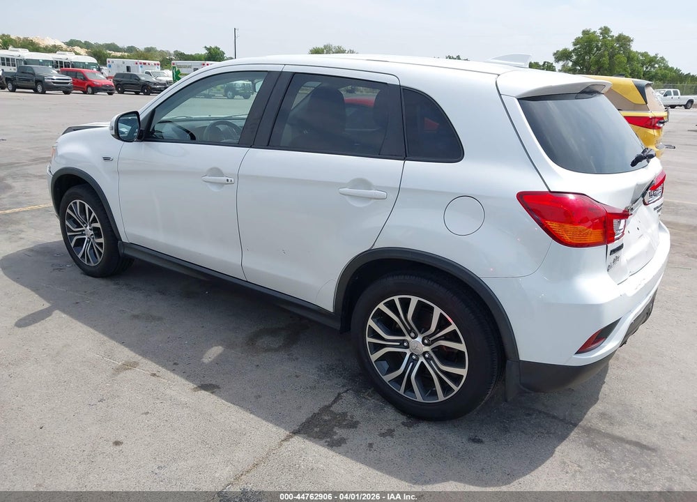 2018 MITSUBISHI OUTLANDER SPORT 2.4 SE VIN: JA4AR3AW0JU025497