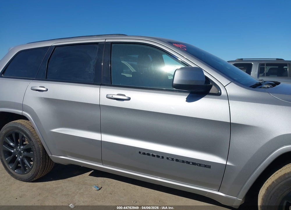 2019 JEEP GRAND CHEROKEE ALTITUDE 4X4 VIN: 1C4RJFAG2KC750195