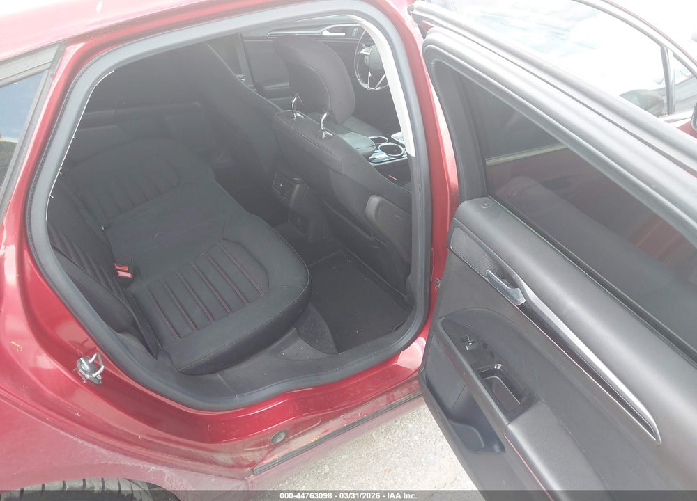 2013 FORD FUSION SE VIN: 3FA6P0HR9DR323564