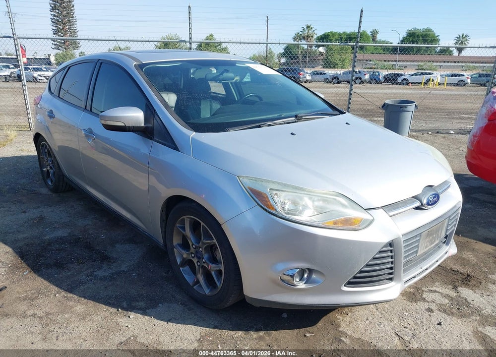 2014 FORD FOCUS SE VIN: 1FADP3K29EL260048